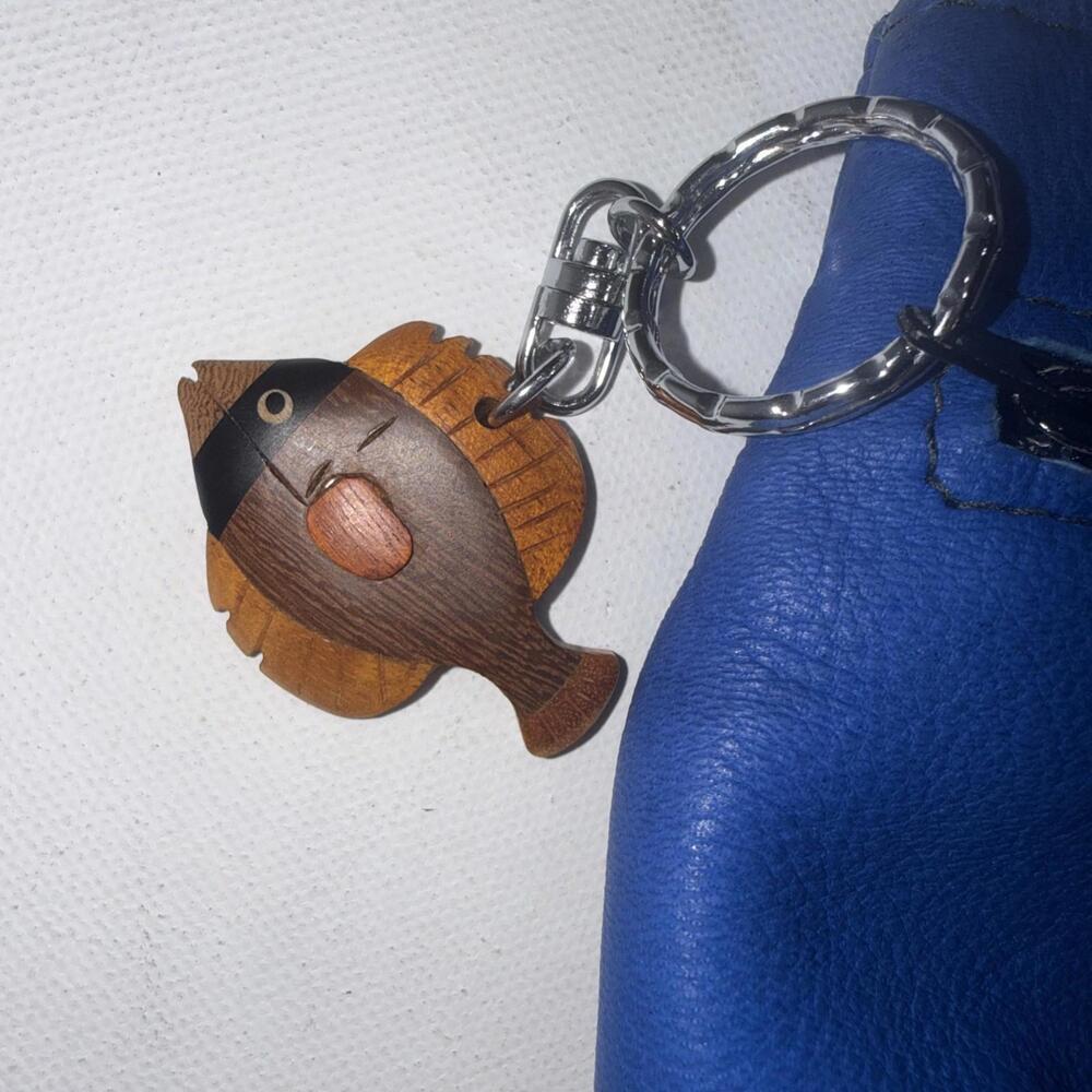 Aloha From Hawaii Dyed Leather Embellished Zip Wristlet Coin Purse Wooden Fish - Picture 4 of 14